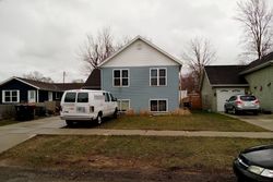 Pre-foreclosure in  W 19TH ST Holland, MI 49423