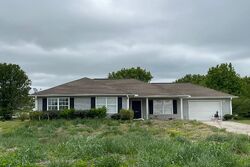 Pre-foreclosure in  WILL HOLT RD Hazel Green, AL 35750