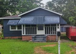 Pre-foreclosure in  WEBB DR Baton Rouge, LA 70805