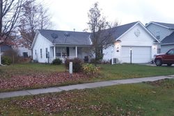  Beachfront Dr, Painesville OH