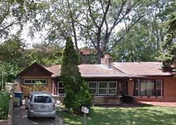 Pre-foreclosure in  SAWYER AVE Midlothian, IL 60445