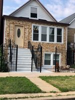 Pre-foreclosure in  W CONGRESS PKWY Chicago, IL 60644