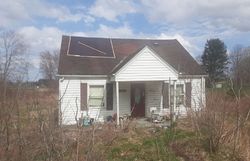 Pre-foreclosure in  WELCH RD Jeffersonville, KY 40337