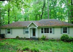 Pre-foreclosure in  MOUNTAINSIDE RD Birmingham, AL 35243