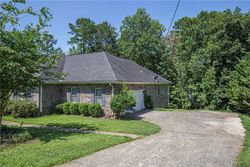 Pre-foreclosure in  TAMMIE DR Mc Calla, AL 35111