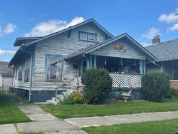 Pre-foreclosure in  E PENNSYLVANIA ST Shelbyville, IN 46176