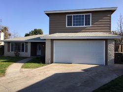 Pre-foreclosure in  WILLOW DR Madera, CA 93637