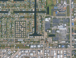 Pre-foreclosure in  SE 13TH PL  Cape Coral, FL 33990