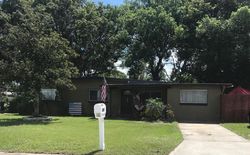 Pre-foreclosure in  N HILLTOP DR Titusville, FL 32796