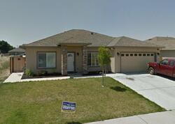 Pre-foreclosure in  VINCI AVE Sacramento, CA 95838