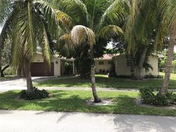  N Highland Dr, Hollywood FL
