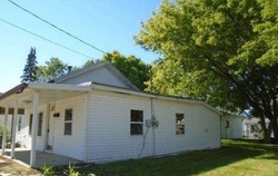 Pre-foreclosure in  LYNN ST Watertown, WI 53098