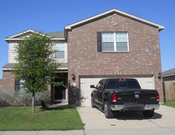 Pre-foreclosure in  IRON RIDGE DR Fort Worth, TX 76140