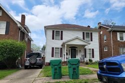 Pre-foreclosure in  OAKLAND CRES Portsmouth, OH 45662