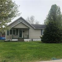 Pre-foreclosure in  LONG ST Sylvania, OH 43560