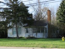 Pre-foreclosure in  CLINTON RIVER RD Clinton Township, MI 48038