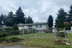 Pre-foreclosure in  68TH AVENUE CT E Puyallup, WA 98371