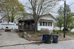 Pre-foreclosure in  HORTON ST Providence, RI 02904