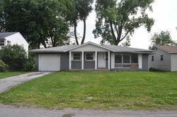 Pre-foreclosure in  SAUGET AVE East Saint Louis, IL 62206