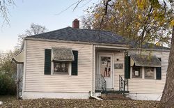 Pre-foreclosure in  W KING ST Decatur, IL 62522