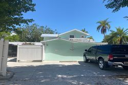 Pre-foreclosure in  WINDSONG LN Sarasota, FL 34242