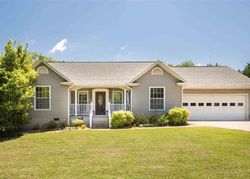 Pre-foreclosure in  WOODS CHAPEL RD Duncan, SC 29334