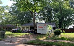 Pre-foreclosure in  GARNETT RD Memphis, TN 38117