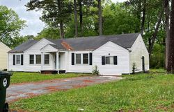 Pre-foreclosure in  PINELAWN AVE Chattanooga, TN 37411