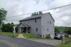 Pre-foreclosure Listing in MYRTLE ST OAKDALE, PA 15071