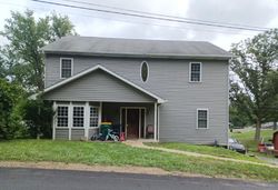 Pre-foreclosure Listing in MYRTLE ST OAKDALE, PA 15071