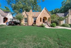 Pre-foreclosure in  LANSFORD AVE Dallas, TX 75224