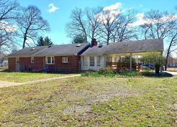 Pre-foreclosure in  OLD ROBERT E LEE DR Spotsylvania, VA 22551