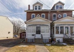 Pre-foreclosure in  E PARK AVE Sellersville, PA 18960