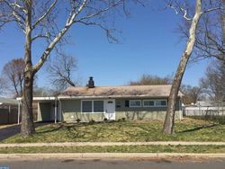 Pre-foreclosure in  EMBER LN Levittown, PA 19054