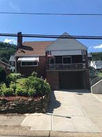 Pre-foreclosure Listing in W 8TH AVE TARENTUM, PA 15084