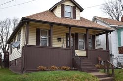 Pre-foreclosure Listing in ADDISON ST WASHINGTON, PA 15301