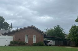 Pre-foreclosure in  DAVIS CIR Oklahoma City, OK 73110