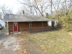 Pre-foreclosure in  YANKEE RD Middletown, OH 45044