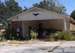 Pre-foreclosure Listing in SOUTHWOOD DR CLINTON, NC 28328