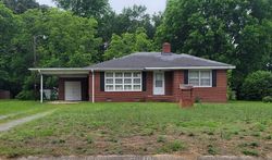 Pre-foreclosure in  FOREST DR Goldsboro, NC 27534