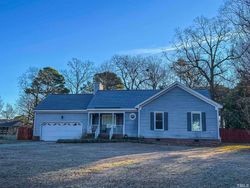 Pre-foreclosure in  EARL DR Goldsboro, NC 27530