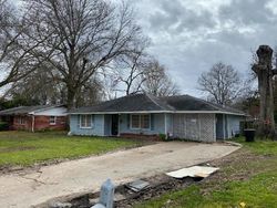 Pre-foreclosure Listing in SAINT ANTHONY ST GREENVILLE, MS 38701