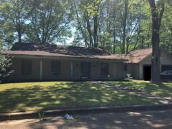 Pre-foreclosure in  BRIARCLIFF CIR Jackson, MS 39212