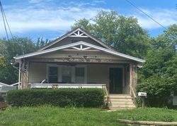 Pre-foreclosure in  N HAGER AVE Barrington, IL 60010