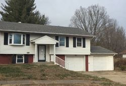 Pre-foreclosure Listing in SIR LANCELOT LN GODFREY, IL 62035