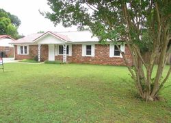 Pre-foreclosure in  FLICKER RD SW Decatur, AL 35601