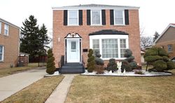 Pre-foreclosure in  MANCHESTER AVE Westchester, IL 60154