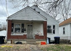 Pre-foreclosure in  HAZELWOOD AVE Louisville, KY 40215