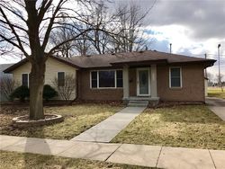Pre-foreclosure in  S PARK LANE DR Knoxville, IA 50138