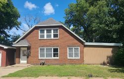 Pre-foreclosure Listing in 3RD AVE NE WAVERLY, IA 50677